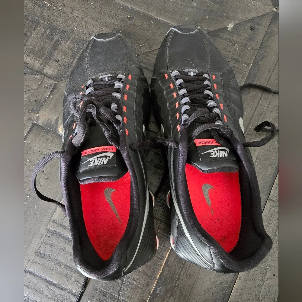 Nike Shox Juinor Size 7.5 - Picture 4 of 4